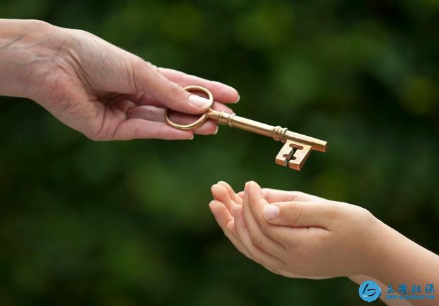 房產過戶給子女的 好辦法是繼承?業內人士:小心要多給20%稅費