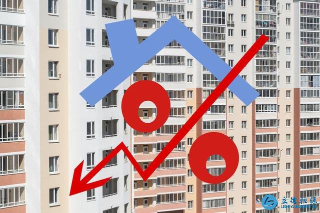 樓市遇冷,有小區房價下降近52萬元/套,業主:后悔沒早賣掉