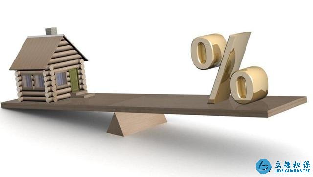 樓市冷清，房價或易跌難漲， 多能跌多少?2位開發商透露了限度