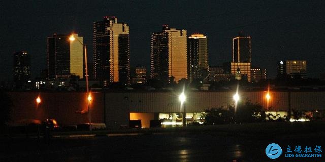 “房地產(chǎn)萬能論”到頭了，高房價漏出“馬腳”，受傷的是購房者