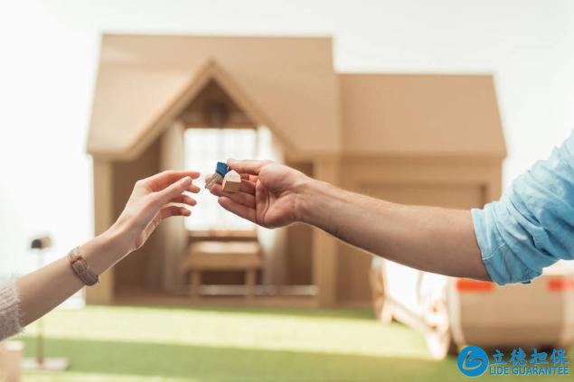 父母將房產留給子女，辦理過戶的時間很重要，別再忽視了