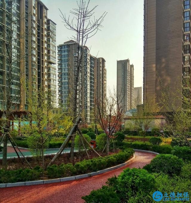 買房子別急著去看樣板房，小區(qū)內(nèi)的這4個細節(jié)其實更重要