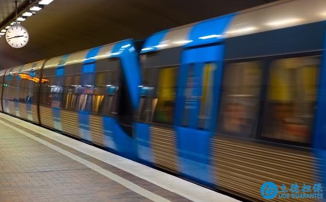 越來越多人由市區(qū)搬到“郊區(qū)”，趨勢如此？其實更多是迫于無奈