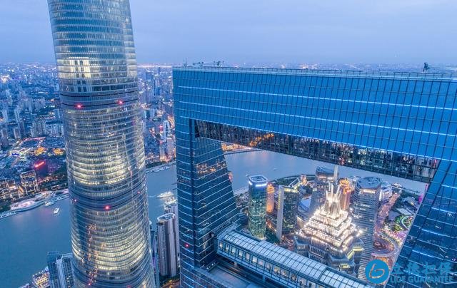 越來越多人由市區(qū)搬到“郊區(qū)”，趨勢如此？其實更多是迫于無奈